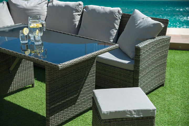 Sofa Rinconera + Mesa + 2 puffs de Ratan PE. Muebles de Jardin y Terraza